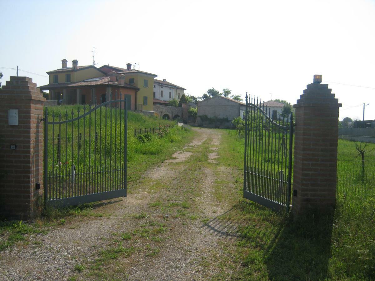 Casa In Campagna _Lori Вольта-Мантована Экстерьер фото